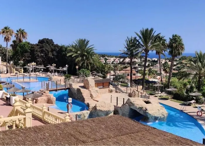 Διαμέρισμα Flamingo - Imperial Park - Sea View, 6 Pools, Terrace *