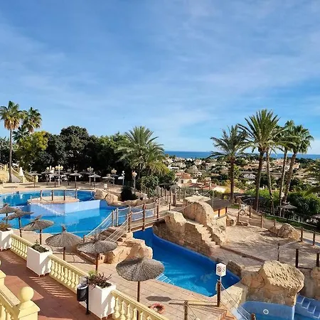 公寓 Flamingo - Imperial Park - Sea View, 6 Pools, Terrace