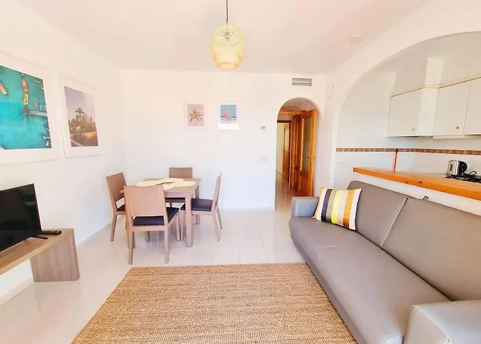 Flamingo - Imperial Park - Sea View, 6 Pools, Terrace Appartamento