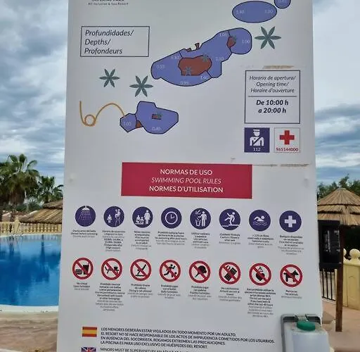 Flamingo - Imperial Park - Sea View, 6 Pools, Terrace Appartamento